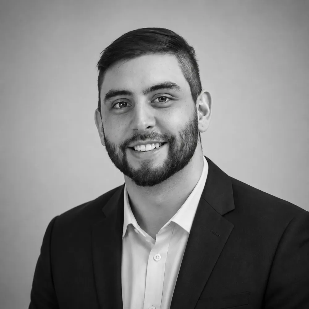 Andres Diaz headshot