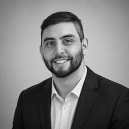 Andres Diaz headshot